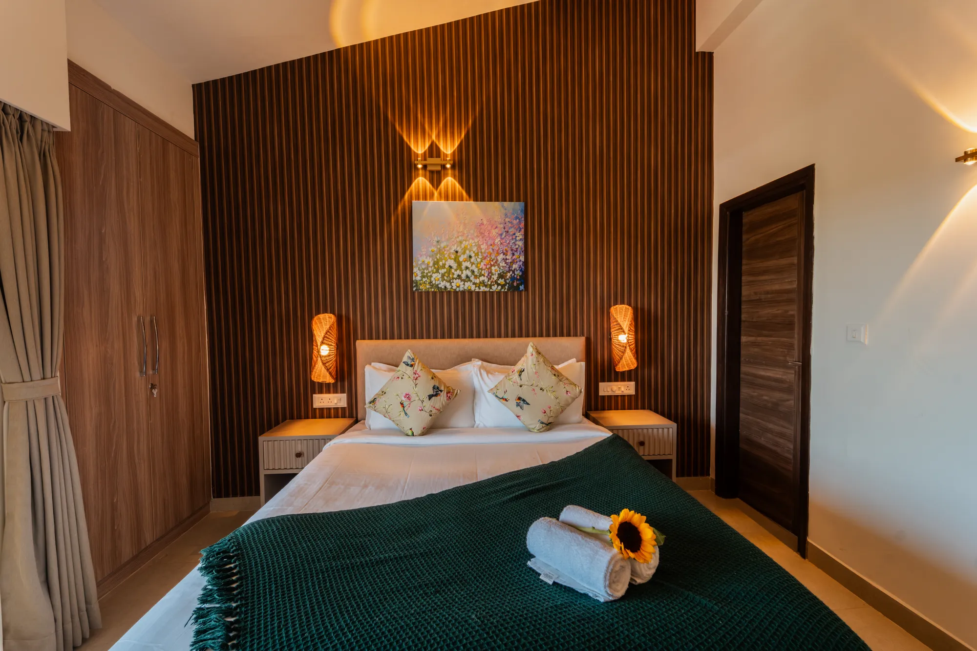 Velora | 2BHK | Pool | Nr Beach photo 2