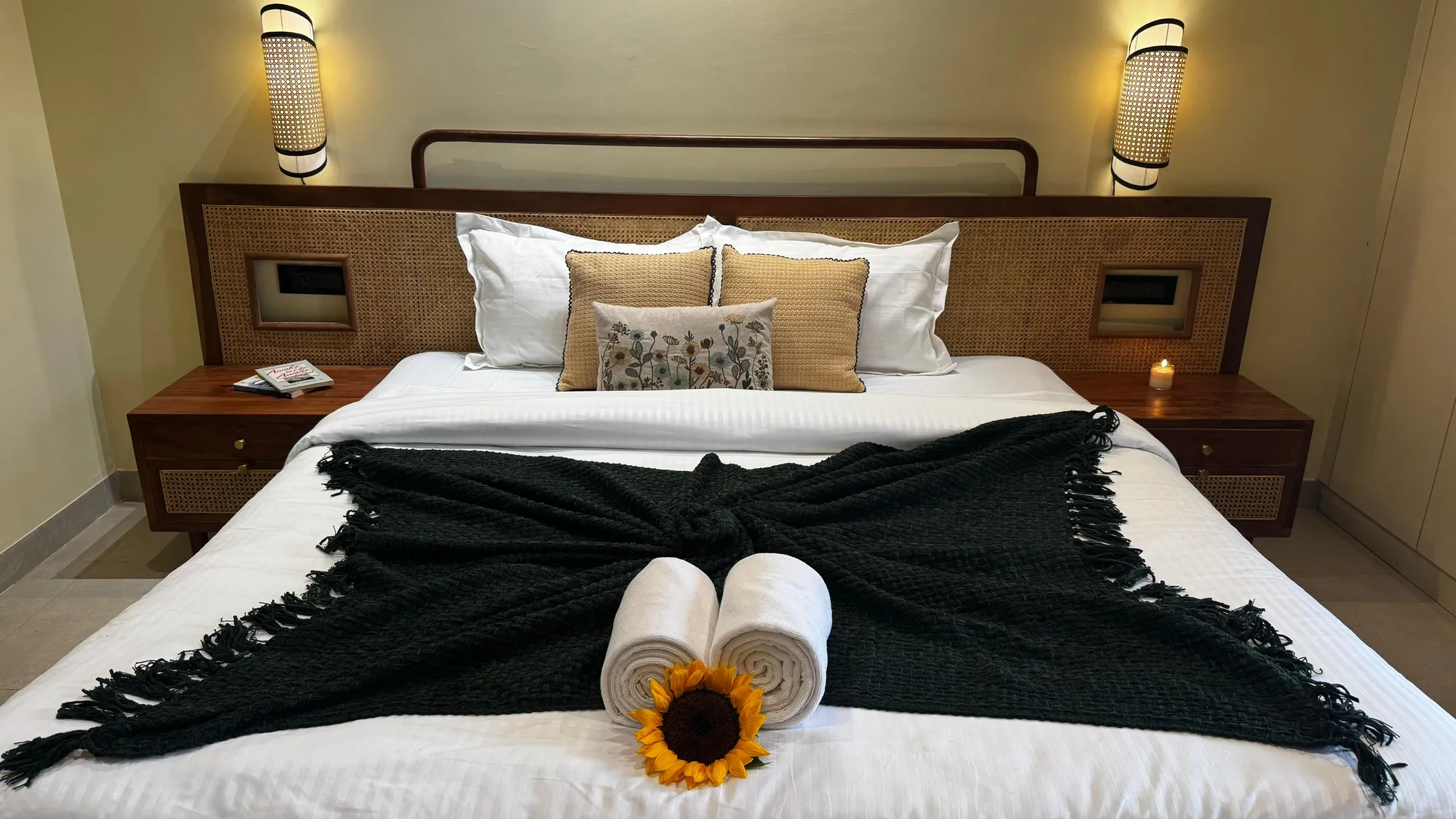 Bebinca 2BHK | Luxe | Private Cocktail Lounge photo 2