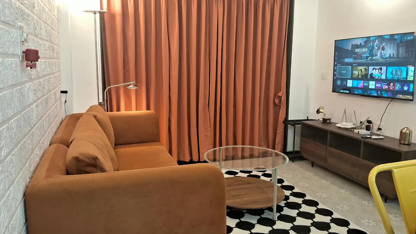 Aurelia by Kiwistays | 2BHK | Pool | Nr beach photo 3