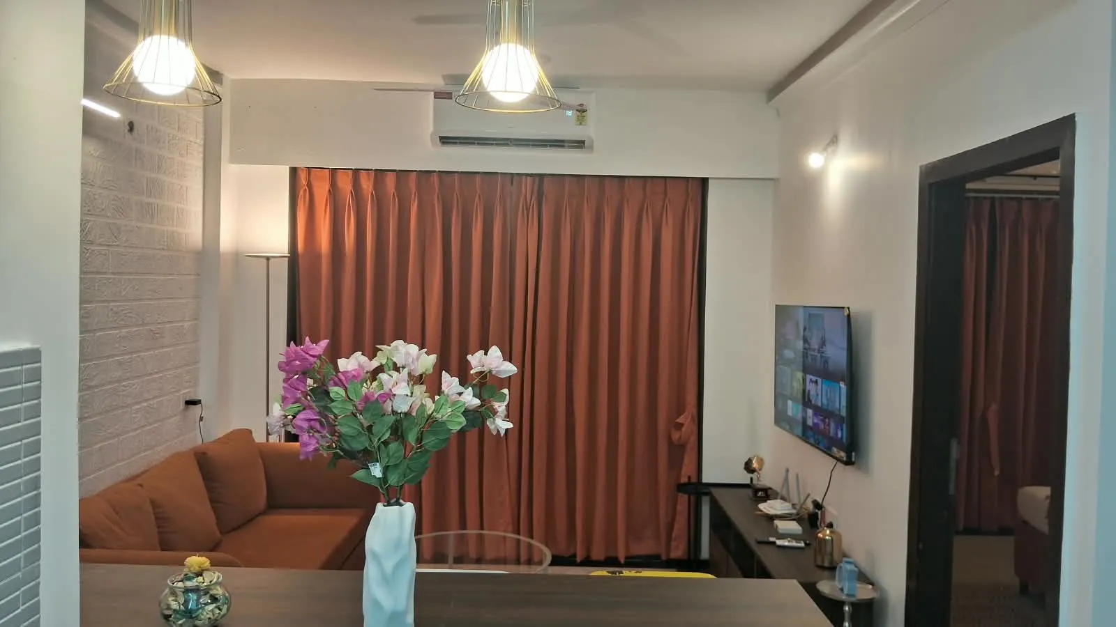 Aurelia by Kiwistays | 2BHK | Pool | Nr beach photo 4